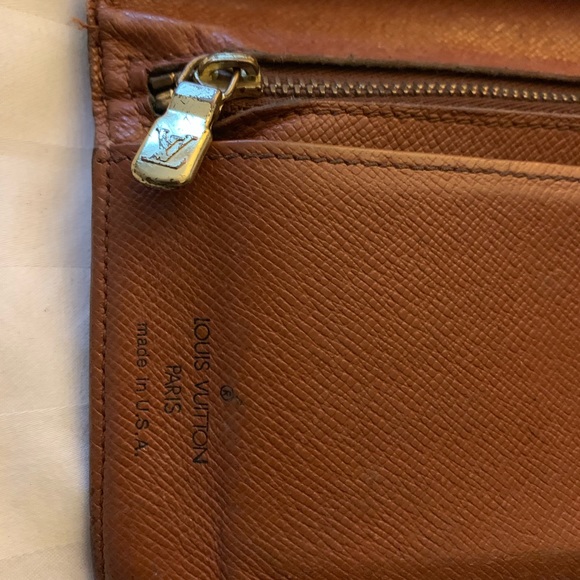 Rare Authentic Louis Vuitton Wallet - Picture 8 of 8